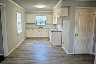 2822 Almeda Plaza Dr in Houston, TX - Building Photo - Building Photo