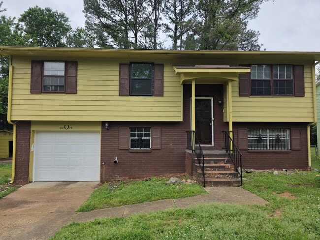 3719 Steadman Dr NW in Huntsville, AL - Building Photo - Building Photo