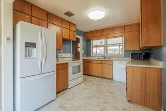 2106 Bookcliff Ave in Grand Junction, CO - Building Photo - Building Photo