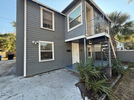 320 21st Ave S in St. Petersburg, FL - Building Photo