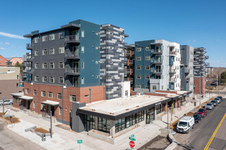 Gateway North in Denver, CO - Foto de edificio - Building Photo