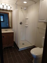 1609b NE 117th St in Seattle, WA - Building Photo - Building Photo