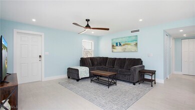 1155 Sandpiper St in Naples, FL - Building Photo - Building Photo