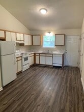 4120 Bridge Ct in Winterville, NC - Building Photo - Building Photo