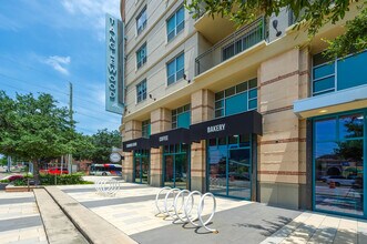 The William in Houston, TX - Foto de edificio - Building Photo