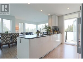 2632-2632 Library Ln in North Vancouver, BC - Building Photo - Building Photo