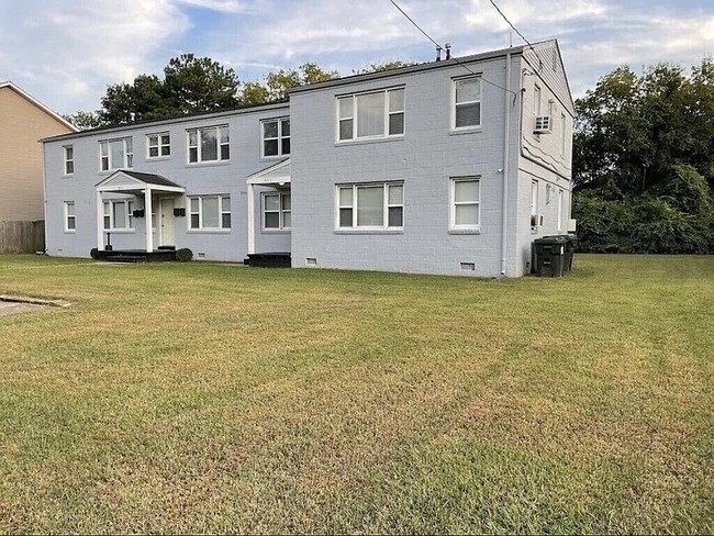 property at 811 E 30th St