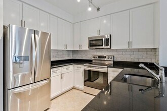 437 New York Ave NW in Washington, DC - Building Photo - Building Photo
