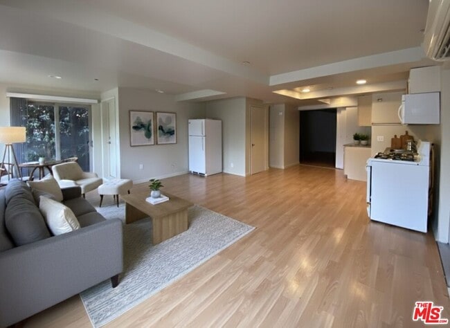 1186 W 36th St in Los Angeles, CA - Building Photo - Building Photo