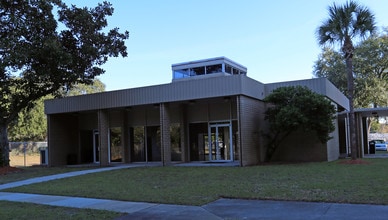 Twin Towers in Jacksonville, FL - Building Photo - Building Photo