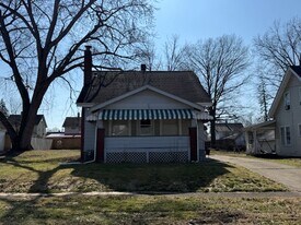 1172 McKinley St NE in Warren, OH - Building Photo