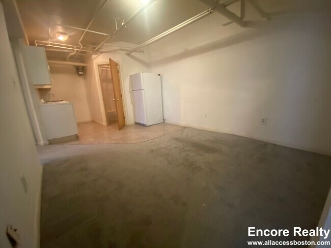 19 Peterborough St in Boston, MA - Building Photo - Building Photo