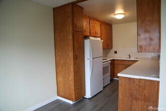 2840 San Bruno Ave in San Francisco, CA - Building Photo - Building Photo