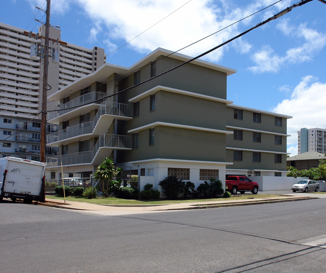 2921 Winam Ave in Honolulu, HI - Building Photo - Building Photo