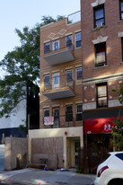 130 E 107th St in New York, NY - Building Photo