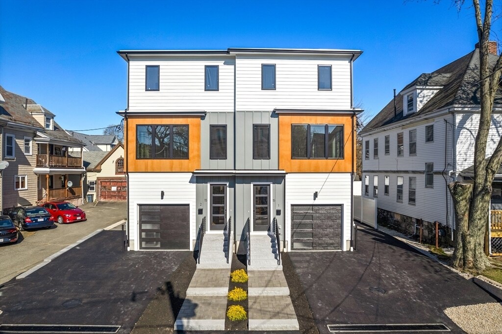 15 Howard St in Waltham, MA - Building Photo