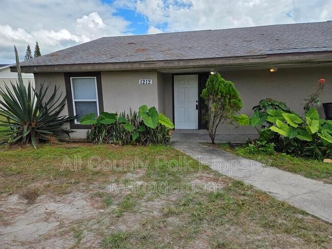 1212 Fairway Dr in Lakeland, FL - Building Photo - Building Photo