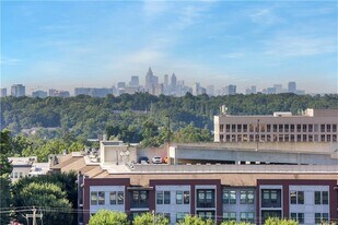 300 Johnson Ferry Rd in Atlanta, GA - Building Photo