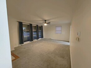 4208 Crestview Dr in Rockford, IL - Building Photo - Building Photo