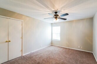 805 Hammersmith Dr, Unit 204 in Smyrna, TN - Building Photo - Building Photo