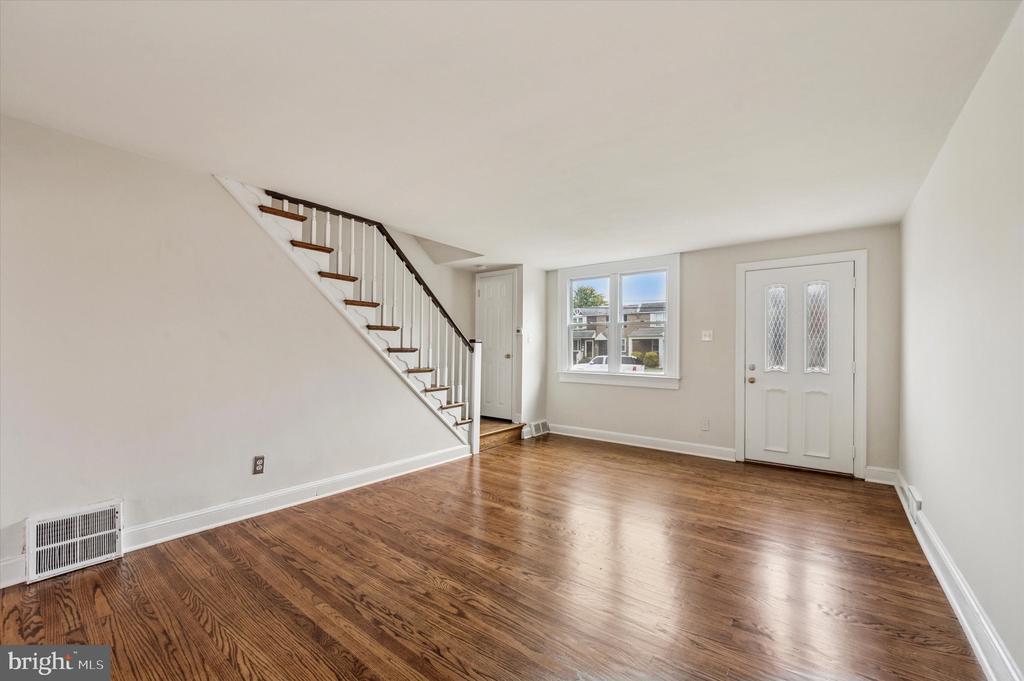 234 Westbrook Dr in Clifton Heights, PA - Building Photo