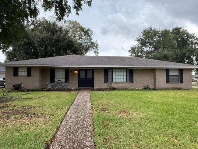 property at 4121 Willowoak Dr