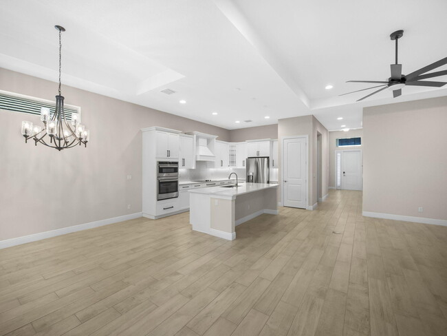 12615 SW Sunrise Lk Ter in Port St. Lucie, FL - Building Photo - Building Photo
