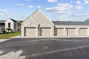 12090 Kelly Greens Blvd in Ft. Myers, FL - Building Photo