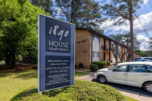 1890 House in Atlanta, GA - Building Photo
