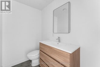 368 Tweedsmuir Ave in Ottawa, ON - Building Photo - Building Photo