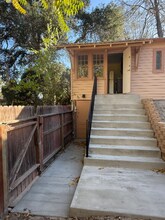 5381 Mariquita Ave in Atascadero, CA - Foto de edificio - Building Photo