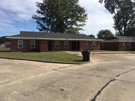 456 Stone St in Greenville, MS - Building Photo