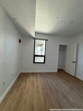 199 Gardner St in Boston, MA - Foto de edificio - Building Photo