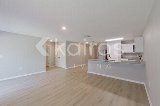 8833 N Vienna Dr in Citrus Springs, FL - Foto de edificio - Building Photo