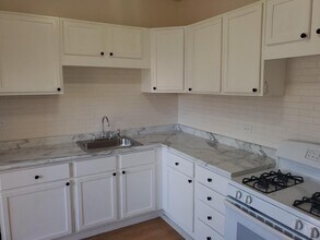 3751 N Troy St in Chicago, IL - Building Photo - Building Photo