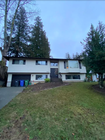 2236 Durham Pl in Abbotsford, BC - Building Photo