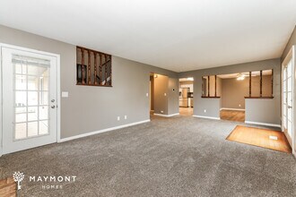 6650 Deer Bluff Dr in Dayton, OH - Foto de edificio - Building Photo