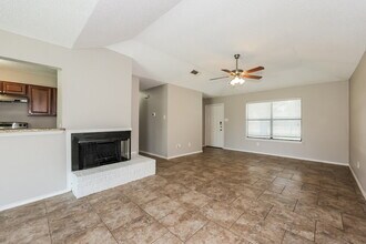 611 Stell Ave in Mansfield, TX - Building Photo - Building Photo