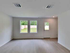 25687 Roy Rogers Ct in Splendora, TX - Building Photo - Building Photo