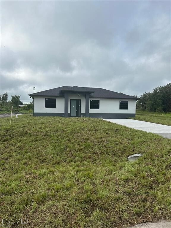 3017 58th St W in Lehigh Acres, FL - Building Photo - Building Photo