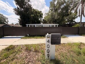 4009 Deleuil Ave in Tampa, FL - Building Photo - Building Photo