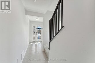 571 Woven Pvt in Stittsville, ON - Building Photo - Building Photo