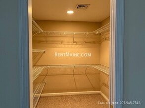 33 Burleigh Rd in Bangor, ME - Building Photo - Building Photo