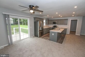 8 Conover Ln in Middle Township, NJ - Building Photo - Building Photo