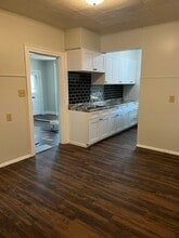 1104 N 5th St, Unit 3 Bed in Mankato, MN - Building Photo - Building Photo