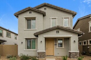 3815 S 58th Ln in Phoenix, AZ - Building Photo