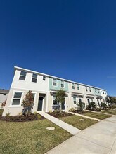 3240 Skyline Lp in Kissimmee, FL - Building Photo - Building Photo