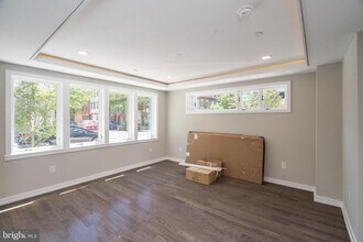 1701 Bainbridge St in Philadelphia, PA - Building Photo - Building Photo