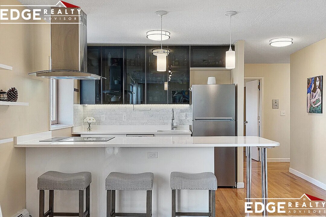 21 Inman St in Cambridge, MA - Building Photo