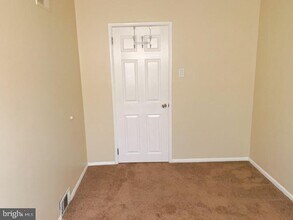 7615 Algon Ave in Philadelphia, PA - Building Photo - Building Photo